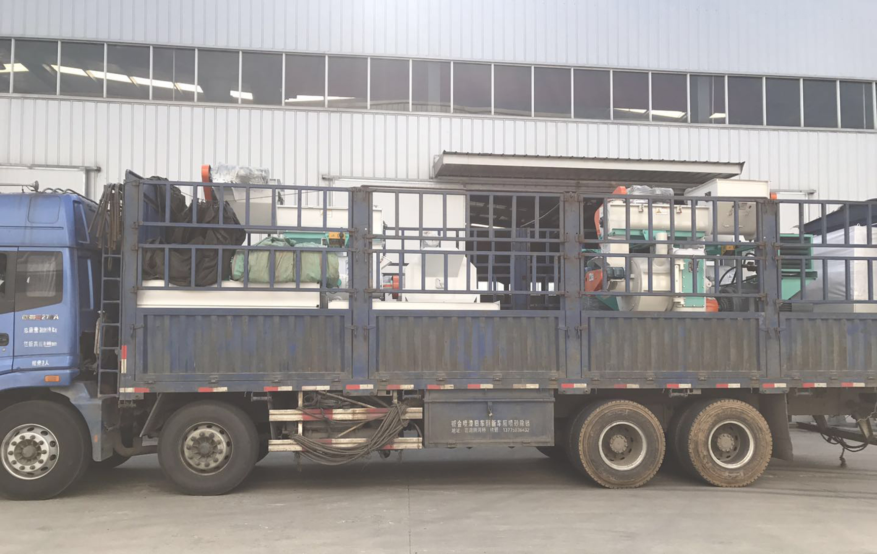 火紅的11月-安徽南陵顆粒機順利發(fā)貨